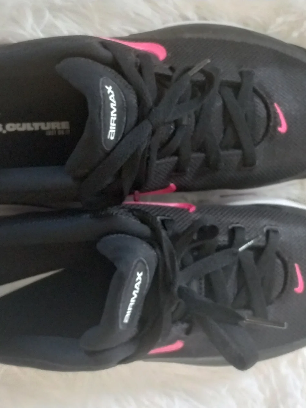 Nike Women’s Black Sneakers with Hot Pink Swoosh and White Midsole